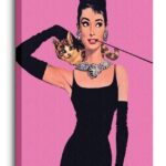 Audrey hepburn pink – obraz na płótnie
